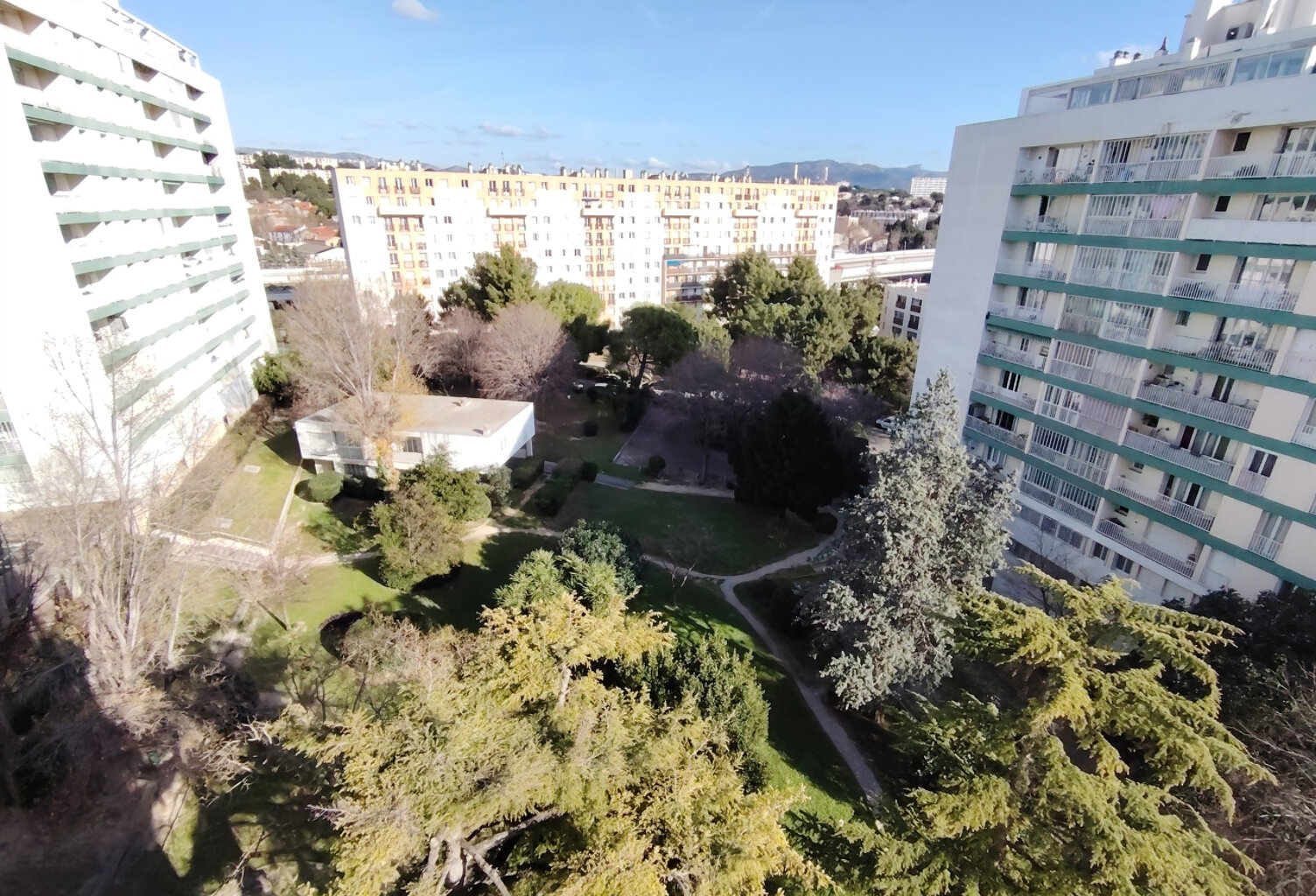 APPARTEMENT 13013 TYPE 4 T4 4 PIECES  PARKING BALCON  LA ROSE 13013 MARSEILLE — photo 1