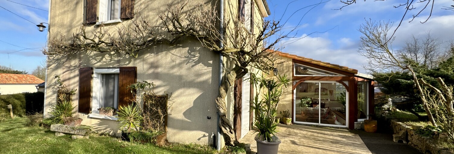 Maison 4 Pièces 120 m² à vendre à La Chapelle-Saint-Laurent (79430)