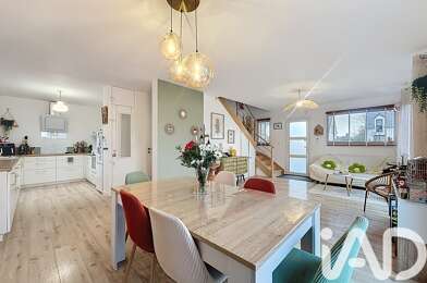 Maison 4 pièces 300000 €