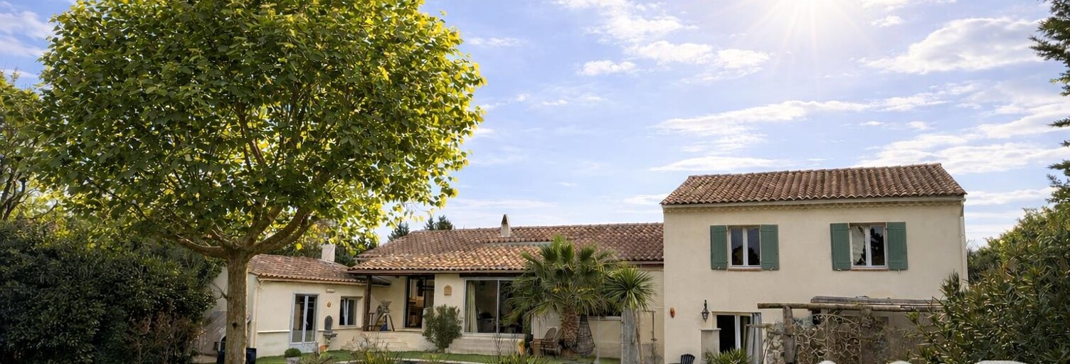 Maison 10 Pièces 250 m² à vendre à Eyragues (13630)