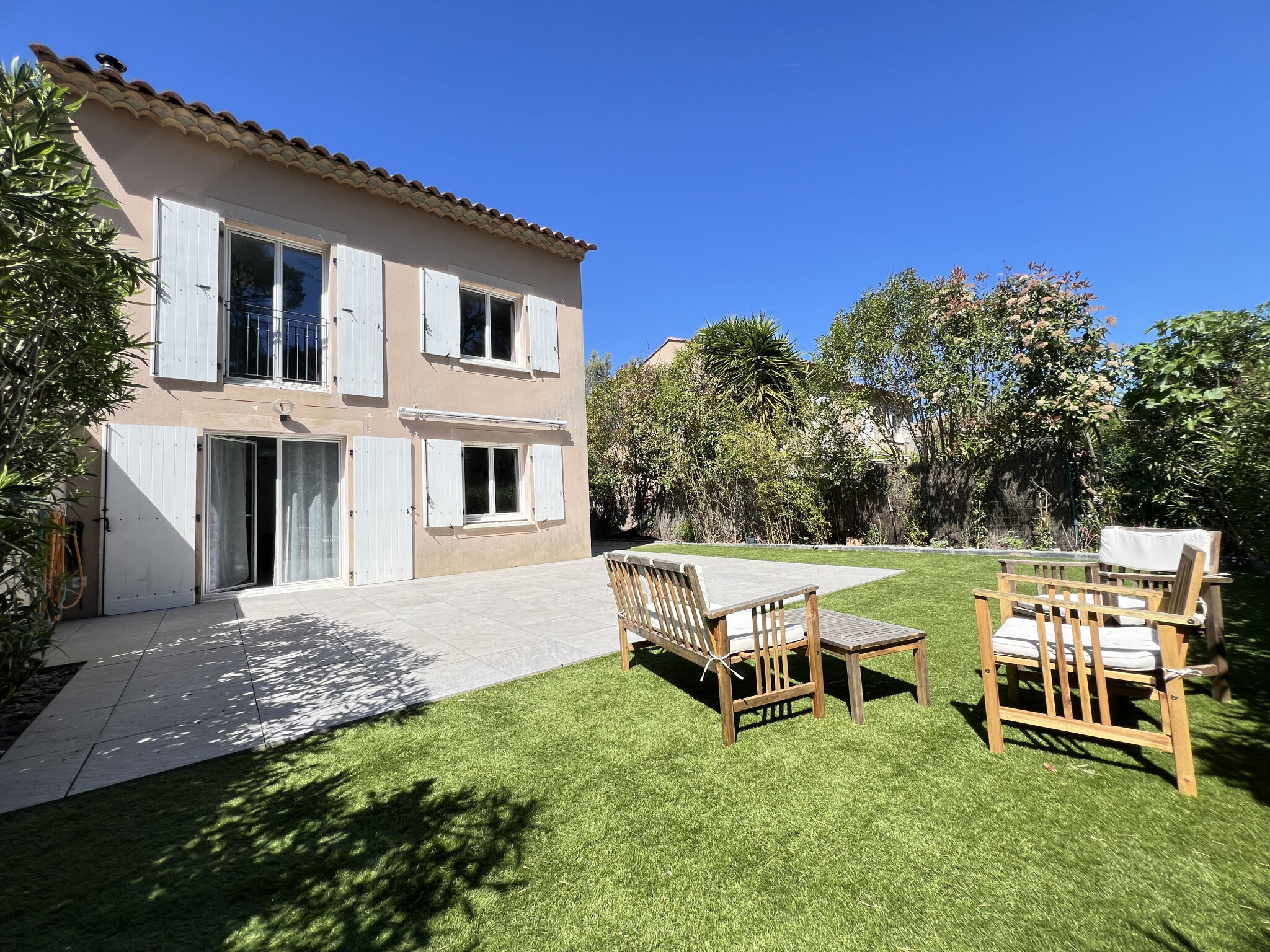 Villa / Maison 4 pièces  à vendre Garde (La) 83130