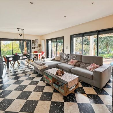 Maison 6 pièces 550000 €