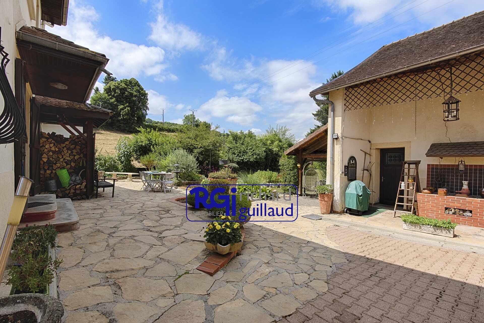 Immeuble  T6 à vendre Tour-du-Pin (La) 38110