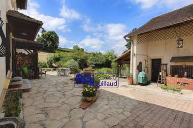 Immeuble  279900 €