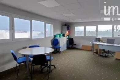 Bureau 3 pièces 1520 €