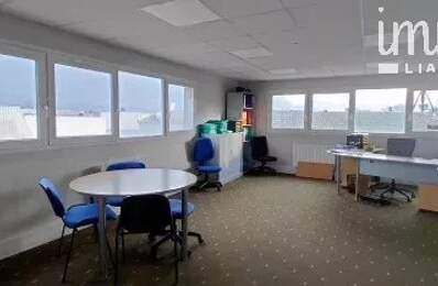 Bureaux lumineux proche grands axes — photo du bien