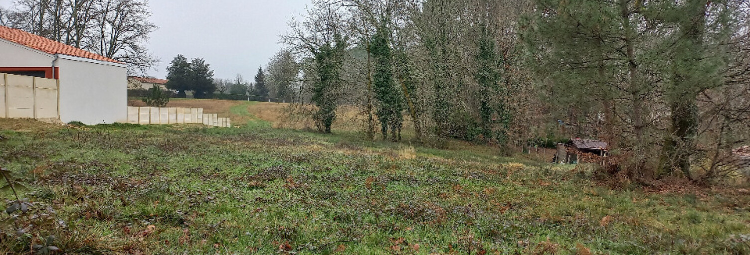 Terrain  2000 m² à vendre à Les Lèches (24400)