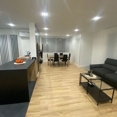 Appartement 4 pièces 1200 €