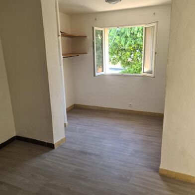 Appartement 2 pièces 700 €