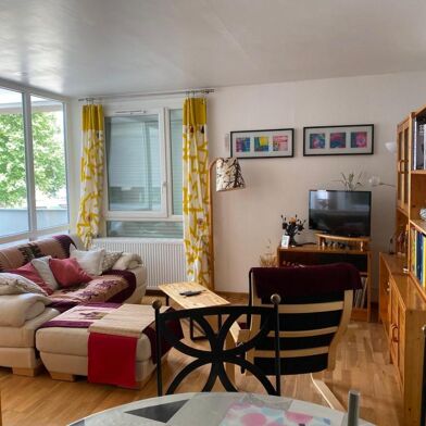 Appartement 3 pièces 895 €