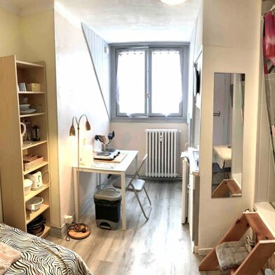 Appartement 1 pièces 540 €
