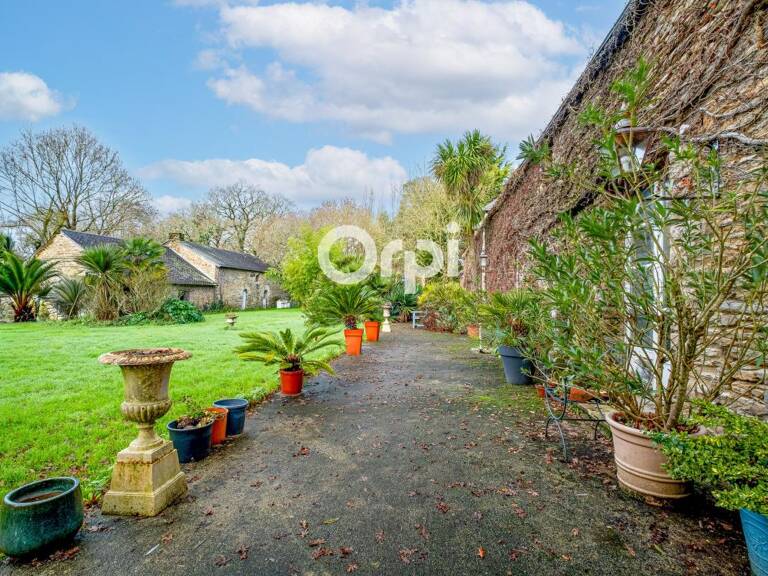 Propriété d'environ 376m² à Missillac — photo 1