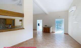 Maison 6 Pièces 200 m² à vendre à Plan-d'Aups-Sainte-Baume (83640)