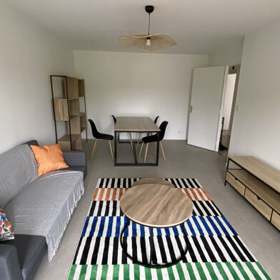 Appartement 3 pièces 966 €