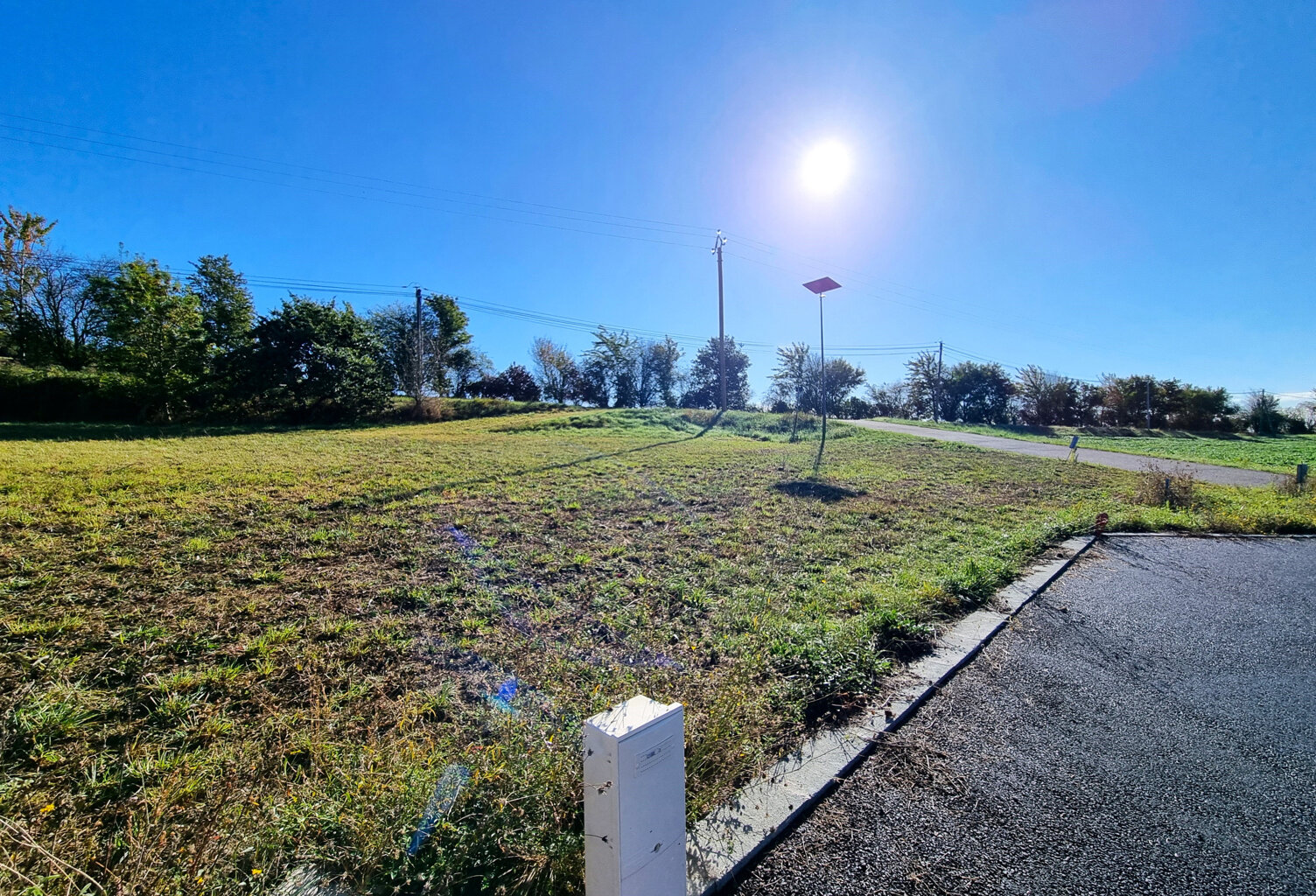 TERRAIN VIABILISE AUREVILLE — photo 1