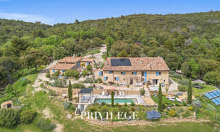 Maison 16 Pièces 400 m² à vendre à Aups (83630)