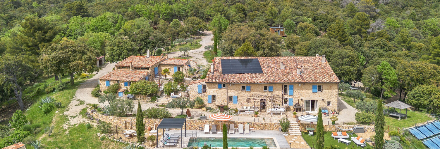 Maison 16 Pièces 400 m² à vendre à Aups (83630)