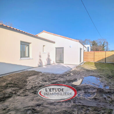 Maison 3 pièces 900 €