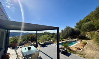 Maison 7 Pièces 300 m² à vendre à Carros (06510)