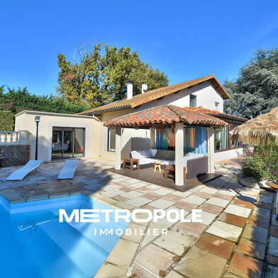 Maison 5 pièces 599000 €