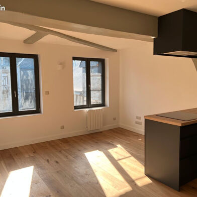 Appartement 2 pièces 933 €