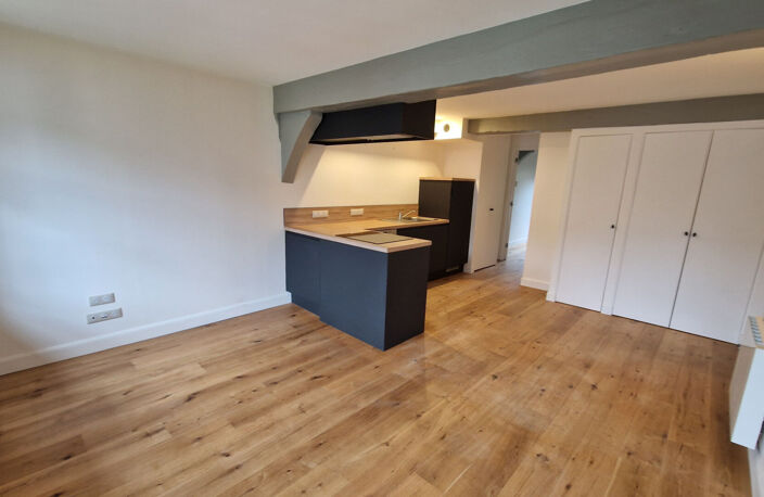 F2 - ROUEN RUE DES CARMELITES — photo 3