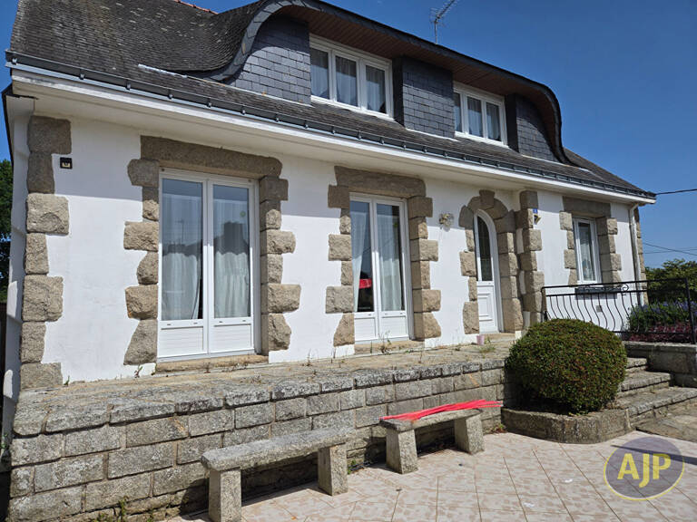 Belle maison familiale 5 chambres au coeur de Saint-Jean-Brévelay ! — photo 1
