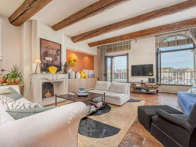 Vieux Port / Appartement Type 4  en première ligne — photo du bien