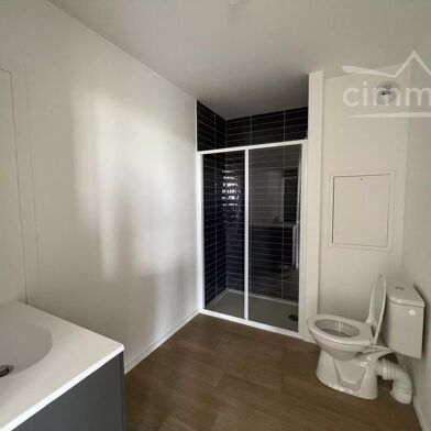 Appartement 3 pièces 870 €