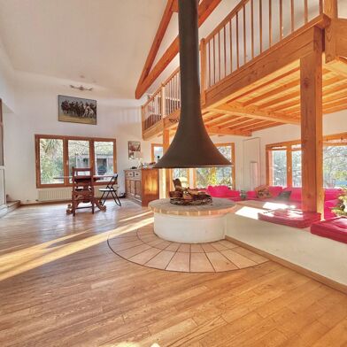 Maison 6 pièces 399000 €