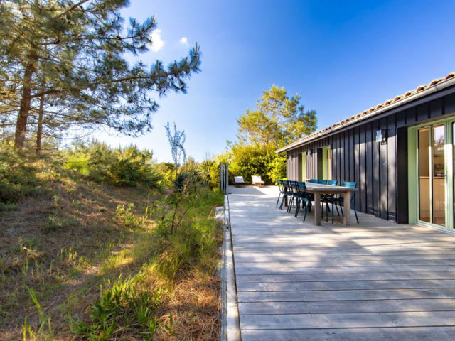 VILLA EN BOIS RENOVEE FACE AUX DUNES — photo du bien