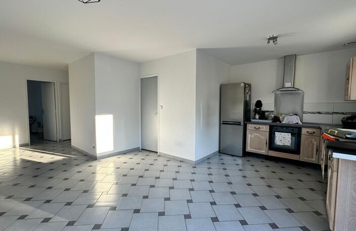 Maison de plain pied de 78m² à Saintes — photo 3