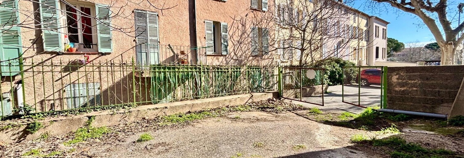 Immeuble  466 m² à vendre à Les Arcs (83460)