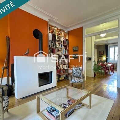 Appartement 5 pièces 372000 €