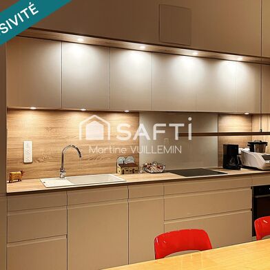 Appartement 5 pièces 372000 €