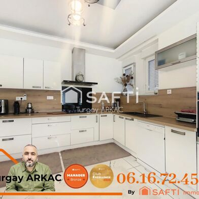 Maison 8 pièces 299000 €