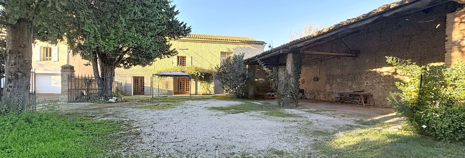 Maison 7 Pièces 137 m² à vendre à Saint-Saturnin-lès-Avignon (84450)
