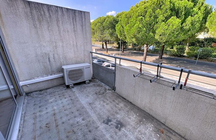 T2 CLIMATISE AVEC TERRASSE — photo 5