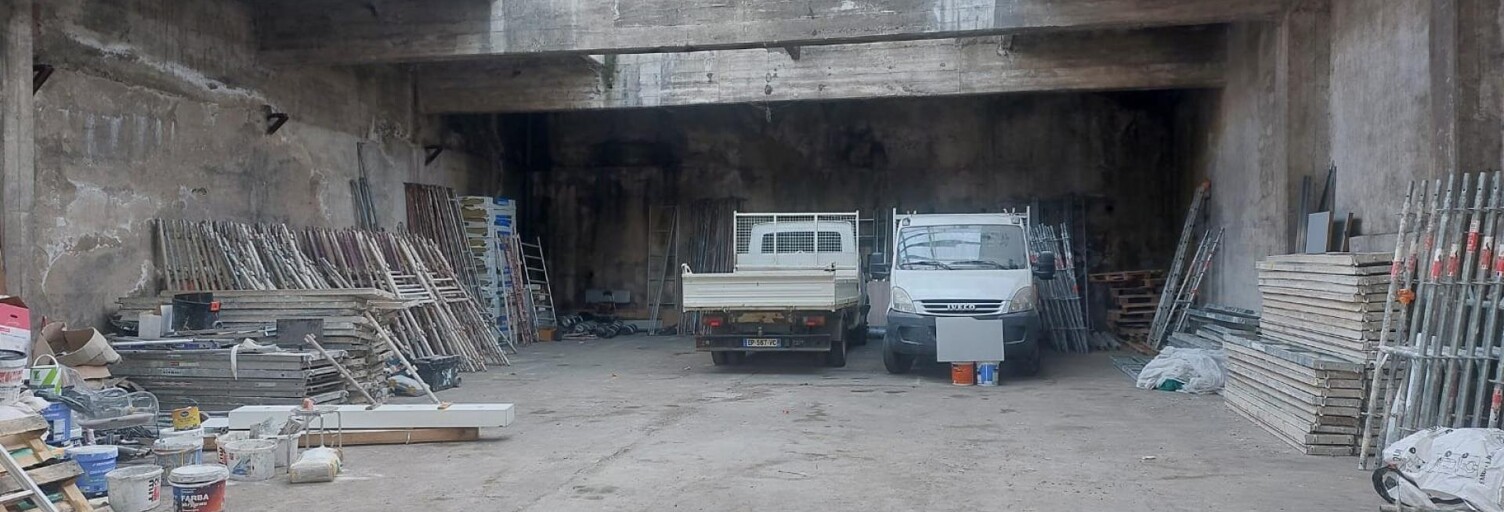 Commerce 1 Pièce 400 m² à vendre à Saint-Étienne (42100)