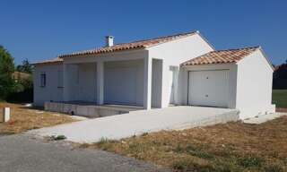 Maison 4 Pièces 115 m² à louer à Simiane-Collongue (13109)