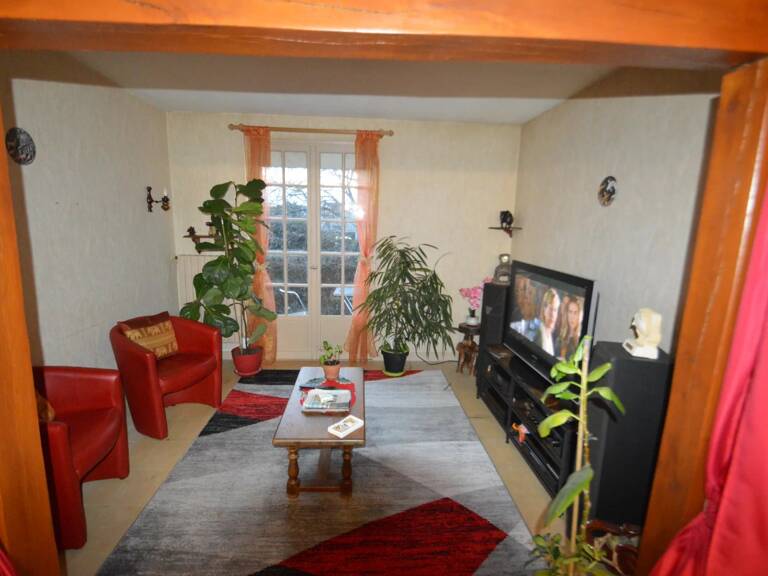 Maison    Teloché — photo 1