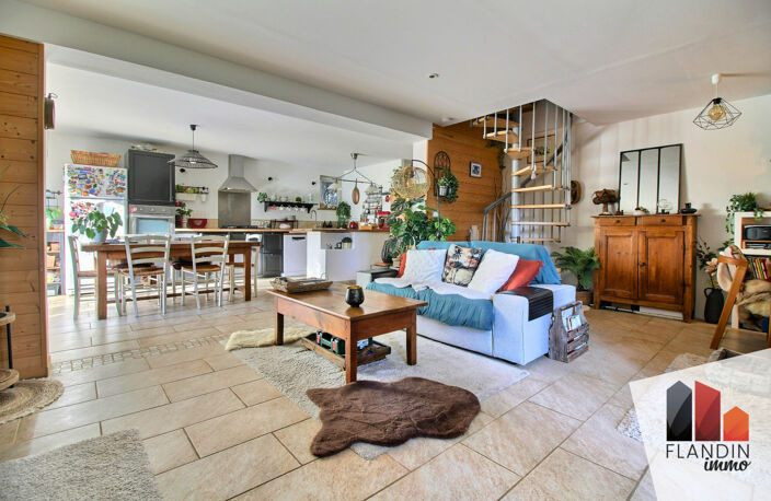 VERNAISON - Maison T3 de 85 m2 avec Jardin, Calme et Vue Dég — photo 2
