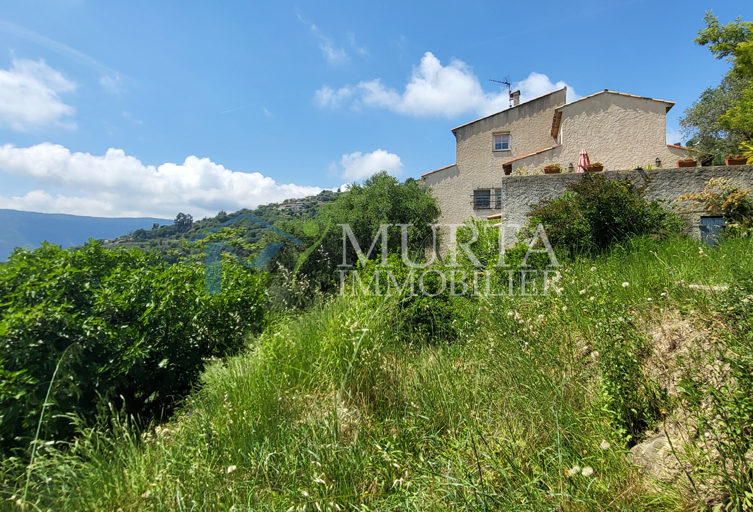 Villa 7 pièces avec vue dégagée — photo 1