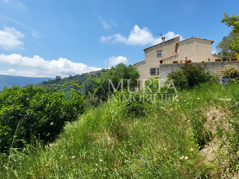 Villa 7 pièces avec vue dégagée — photo 1