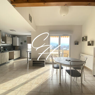 Appartement 3 pièces 900 €