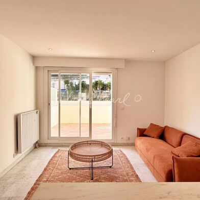 Appartement 3 pièces 1200 €