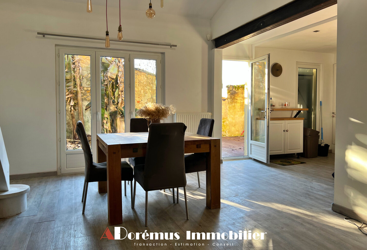 MAISON EN PIERRE 2 CHS+BUREAU AVEC JARDINET INTIME — photo 1