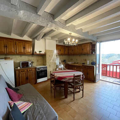 Appartement 3 pièces 794 €