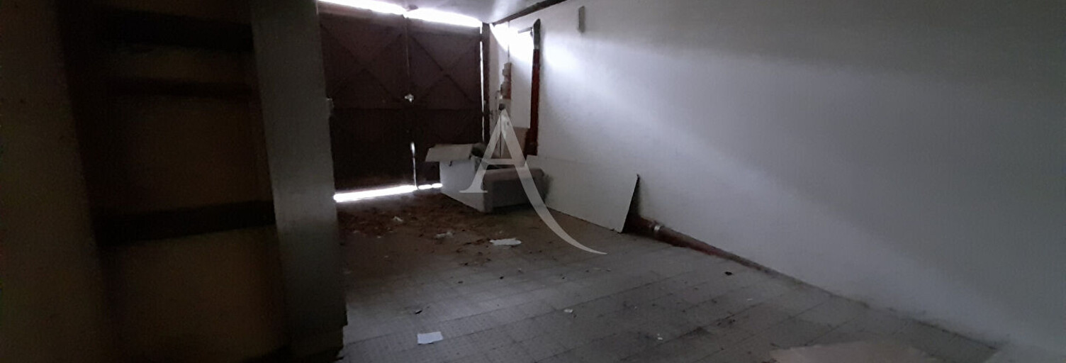 Commerce  206 m² à louer à Étrépagny (27150)