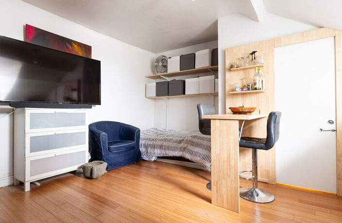 A VENDRE NANTES ST CLEMENT STUDIO AU CALME DANS IMMEUBLE RENOVE — photo 2